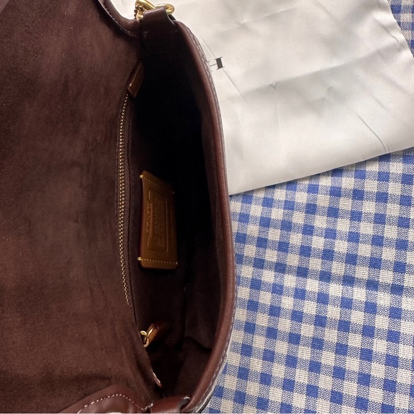 Coach Canvas Chain Shoulder Bag - Picture 4 of 10